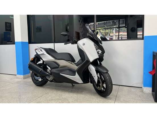 YAMAHA-XMAX 250 CONNECTED ABS-2025