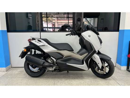 YAMAHA-XMAX 250 CONNECTED ABS-2025