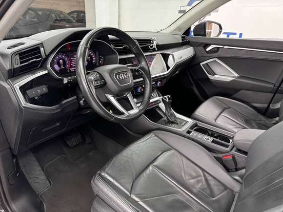 AUDI-Q3-2019