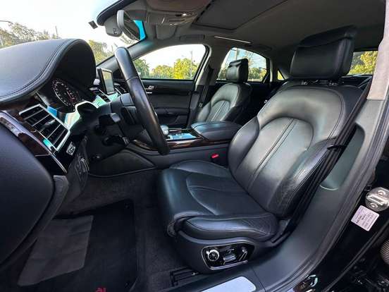 AUDI-A8-4.2 QUATTRO LIMOUSINE V8 40V GASOLINA 4P TIPTRONIC AUDI-A8-2010