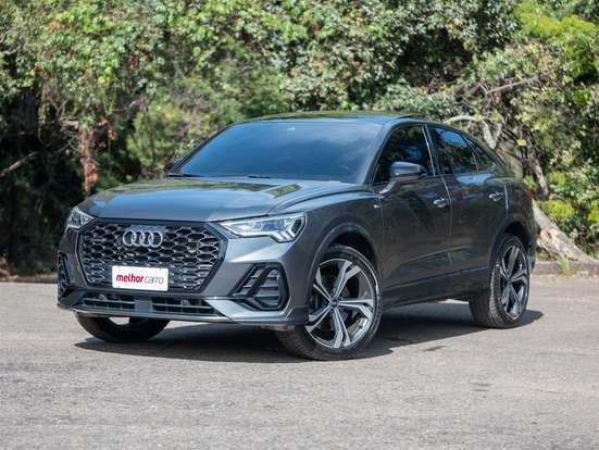 AUDI-Q3-2023