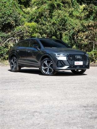 AUDI-Q3-2023