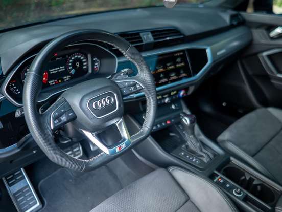 AUDI-Q3-2.0 40 TFSI GASOLINA SPORTBACK PERFORMANCE QUATTRO TIPTRONIC AUDI-Q3-2023