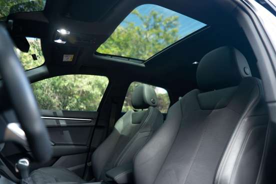 AUDI-Q3-2023
