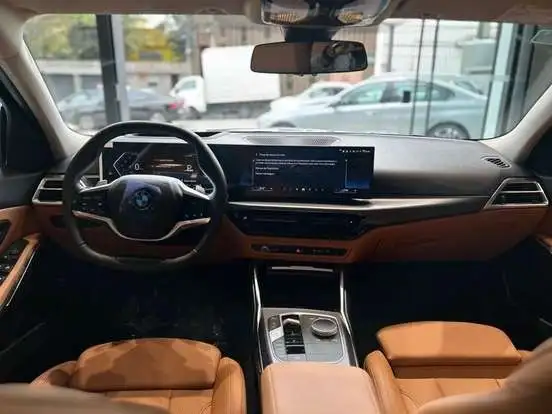 BMW-320i-2026