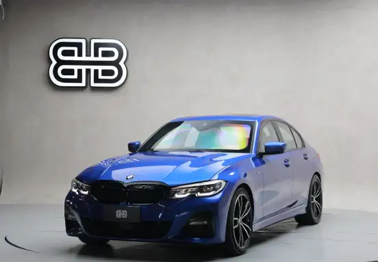 BMW-320i-2019