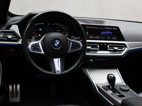 BMW-320i-2.0 16V TURBO GASOLINA M SPORT AUTOMÁTICO BMW-320i-2019