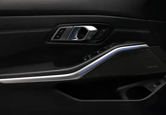 BMW-320i-2019