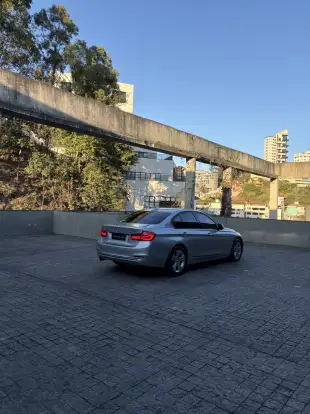 BMW-320i-2015