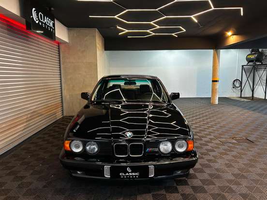 BMW-535i-3.5 SEDAN 24V GASOLINA 4P AUTOMÁTICO BMW-535i-1991