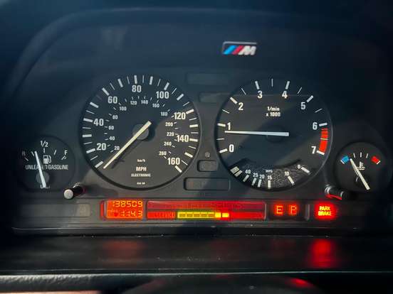 BMW-535i-3.5 SEDAN 24V GASOLINA 4P AUTOMÁTICO BMW-535i-1991
