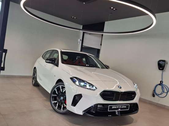 BMW-M 135i-2026