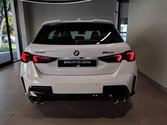 BMW-M 135i-2.0 16V TURBO GASOLINA XDRIVE STEPTRONIC BMW-M 135i-2026