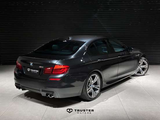 BMW-M5-4.4 V8 32V GASOLINA 4P AUTOMÁTICO BMW-M5-2014