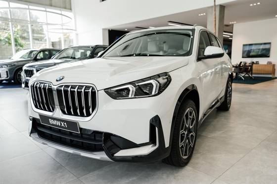 BMW X1 2.0 16V TURBO GASOLINA SDRIVE20I X-LINE STEPTRONIC