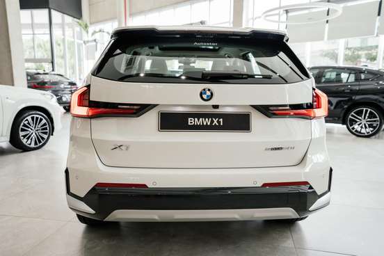 BMW-X1-2025