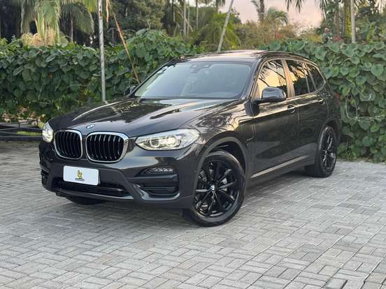 BMW-X3-2021