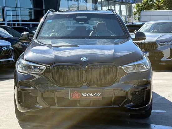 BMW-X5-3.0 I6 TURBO HÍBRIDO XDRIVE45E M SPORT AUTOMÁTICO BMW-X5-2022