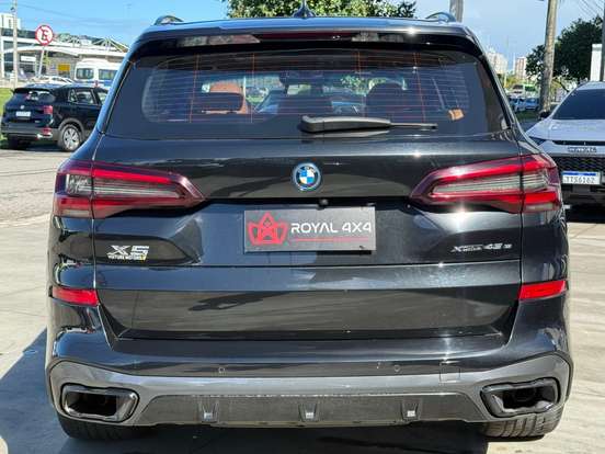 BMW-X5-2022