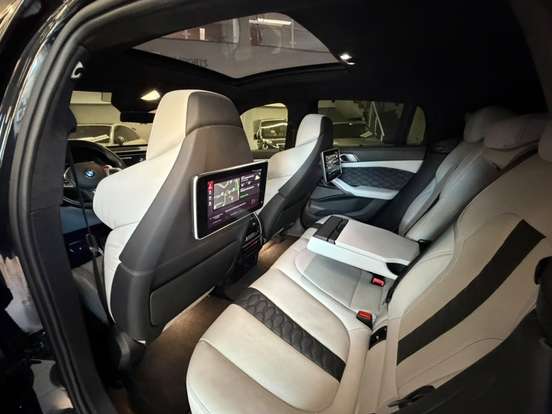 BMW-X6-4.4 V8 BITURBO GASOLINA M COMPETITION AUTOMÁTICO BMW-X6-2023