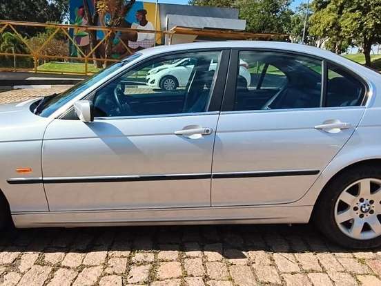 BMW-328i-2.8 SEDAN 24V GASOLINA 4P AUTOMÁTICO BMW-328i-1998