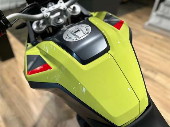 BMW-F 900 GS PLUS-2026
