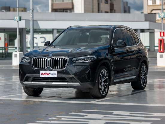 BMW-X3-2022