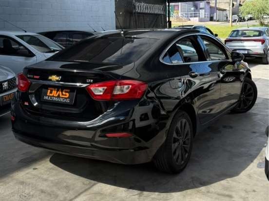 CHEVROLET-CRUZE-2018