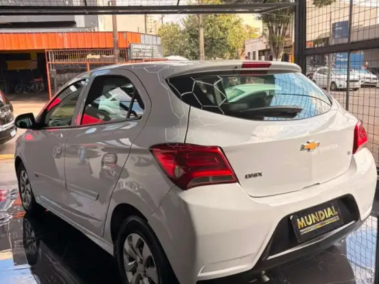 CHEVROLET-ONIX-1.0 MPFI LT 8V FLEX 4P MANUAL CHEVROLET-ONIX-2019