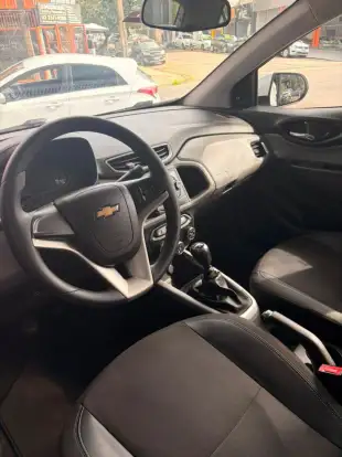 CHEVROLET-ONIX-2019