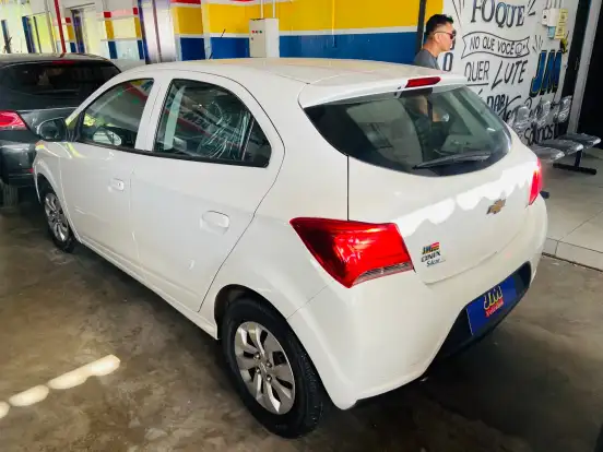 CHEVROLET-ONIX-1.0 MPFI LT 8V FLEX 4P MANUAL CHEVROLET-ONIX-2018