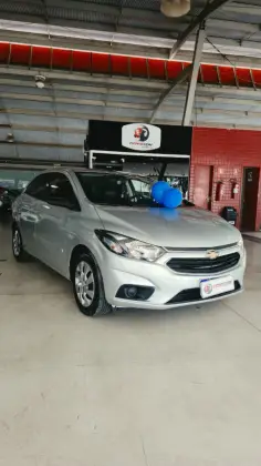 CHEVROLET ONIX 1.4 MPFI ADVANTAGE 8V FLEX 4P AUTOMÁTICO CHEVROLET ONIX 1.4 MPFI ADVANTAGE 8V FLEX 4P AUTOMÁTICO