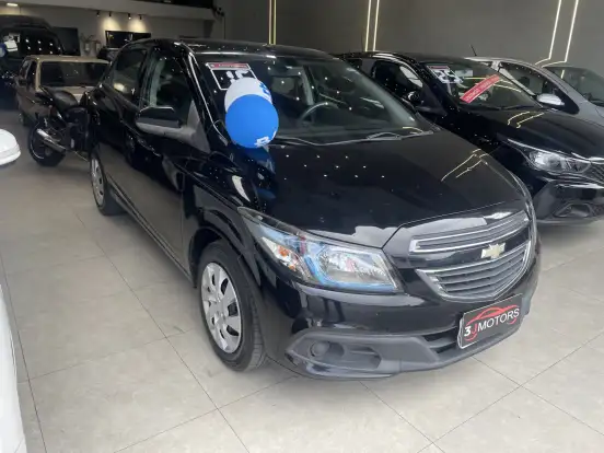 CHEVROLET-ONIX-2015