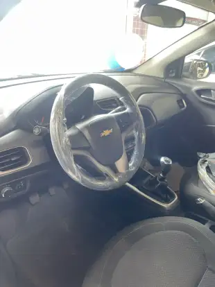 CHEVROLET-ONIX-2015