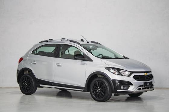 CHEVROLET ONIX 1.4 MPFI ACTIV 8V FLEX 4P MANUAL