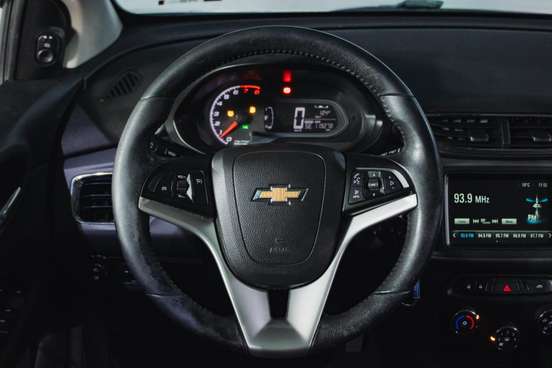 CHEVROLET-ONIX-2018