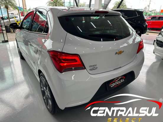 CHEVROLET-ONIX-1.4 MPFI ADVANTAGE 8V FLEX 4P AUTOMÁTICO CHEVROLET-ONIX-2019