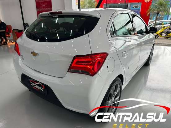 CHEVROLET-ONIX-1.4 MPFI ADVANTAGE 8V FLEX 4P AUTOMÁTICO CHEVROLET-ONIX-2019