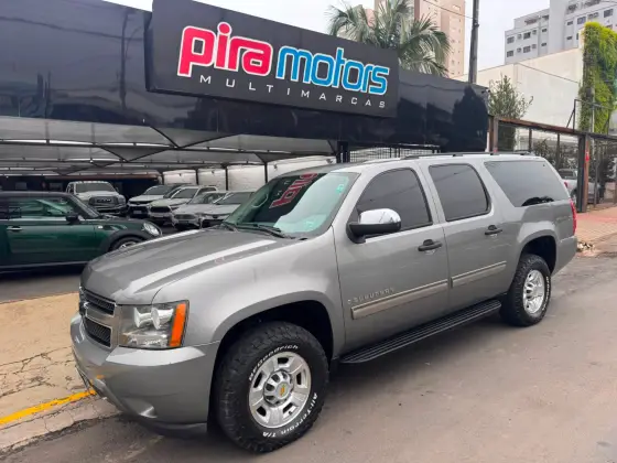 CHEVROLET SUBURBAN 5.3 LS V8 4X4 GASOLINA 4P AUTOMÁTICO CHEVROLET SUBURBAN 5.3 LS V8 4X4 GASOLINA 4P AUTOMÁTICO
