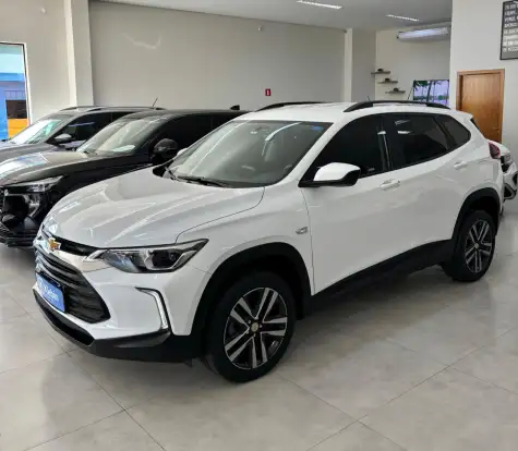 CHEVROLET-TRACKER-2023