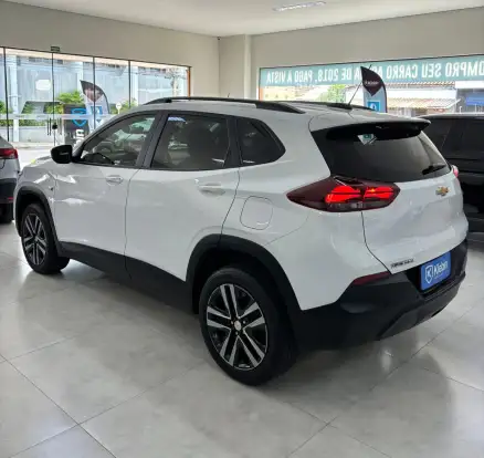 CHEVROLET-TRACKER-2023