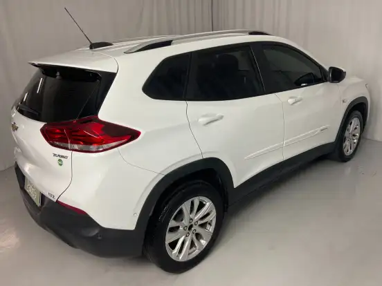 CHEVROLET-TRACKER-2020