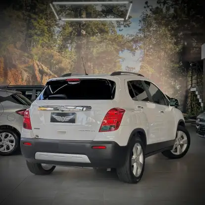 CHEVROLET-TRACKER-2014
