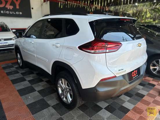 CHEVROLET-TRACKER-2021