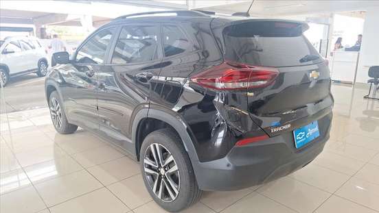 CHEVROLET-TRACKER-2023