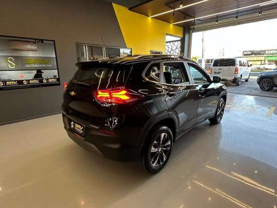 CHEVROLET-TRACKER-2023