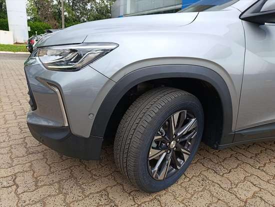 CHEVROLET-TRACKER-2023