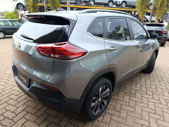 CHEVROLET-TRACKER-2023