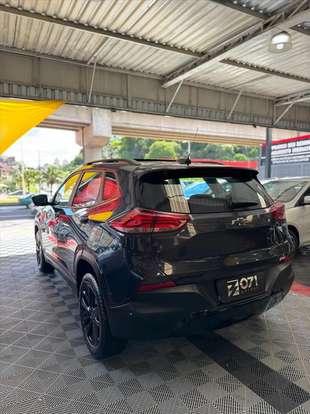 CHEVROLET-TRACKER-2024