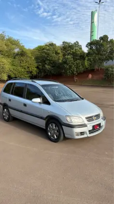 CHEVROLET ZAFIRA 2.0 MPFI COMFORT 8V FLEX 4P AUTOMATICO CHEVROLET ZAFIRA 2.0 MPFI COMFORT 8V FLEX 4P AUTOMATICO